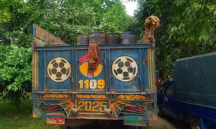 গলিত লাশ উদ্ধারের ঘটনায় বেরিয়ে এলো ট্রাক ছিনতাই ও হত্যার রহস্য