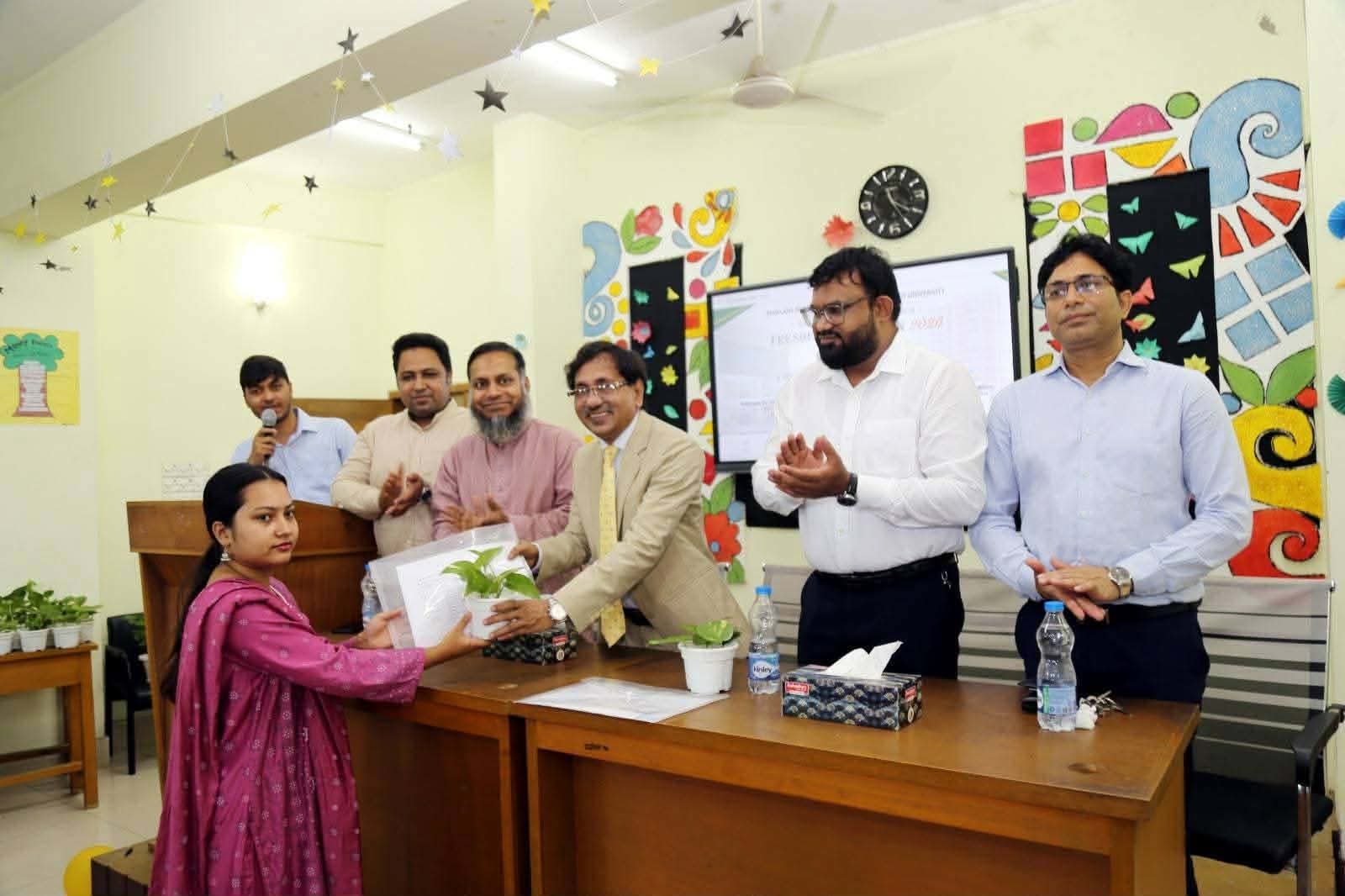 মাভাবিপ্রবিতে ২০২৫-২৬ শিক্ষাবর্ষের নবীন শিক্ষার্থীদের ওরিয়েন্টেশন অনুষ্ঠিত